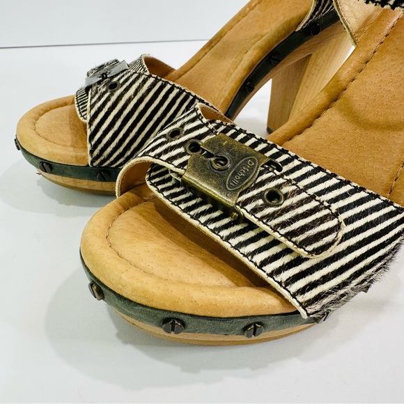 π ULTRA RARE DR SCHOLLβS ANIMAL PRINT 4 1/2β WOOD HEEL LEATHER PIPING & RIVETS - Picture 2 of 10